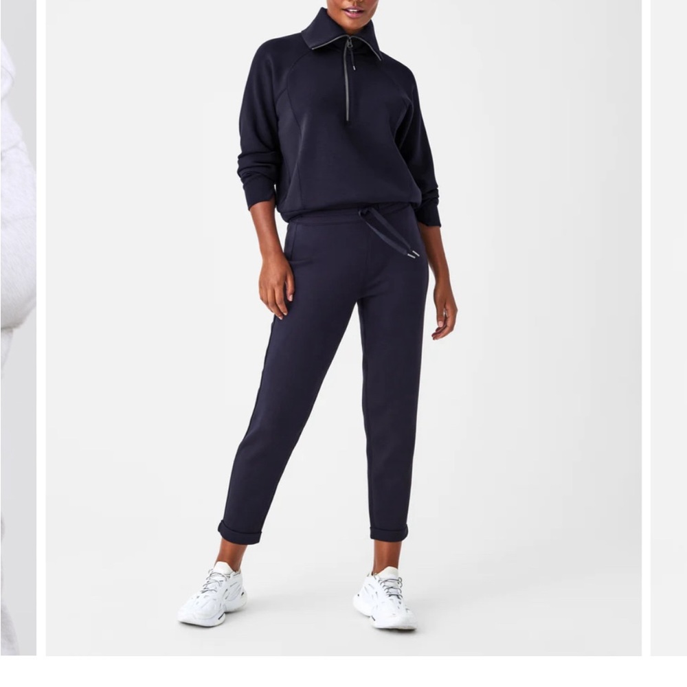 Spanx air essentials tapered leg pant